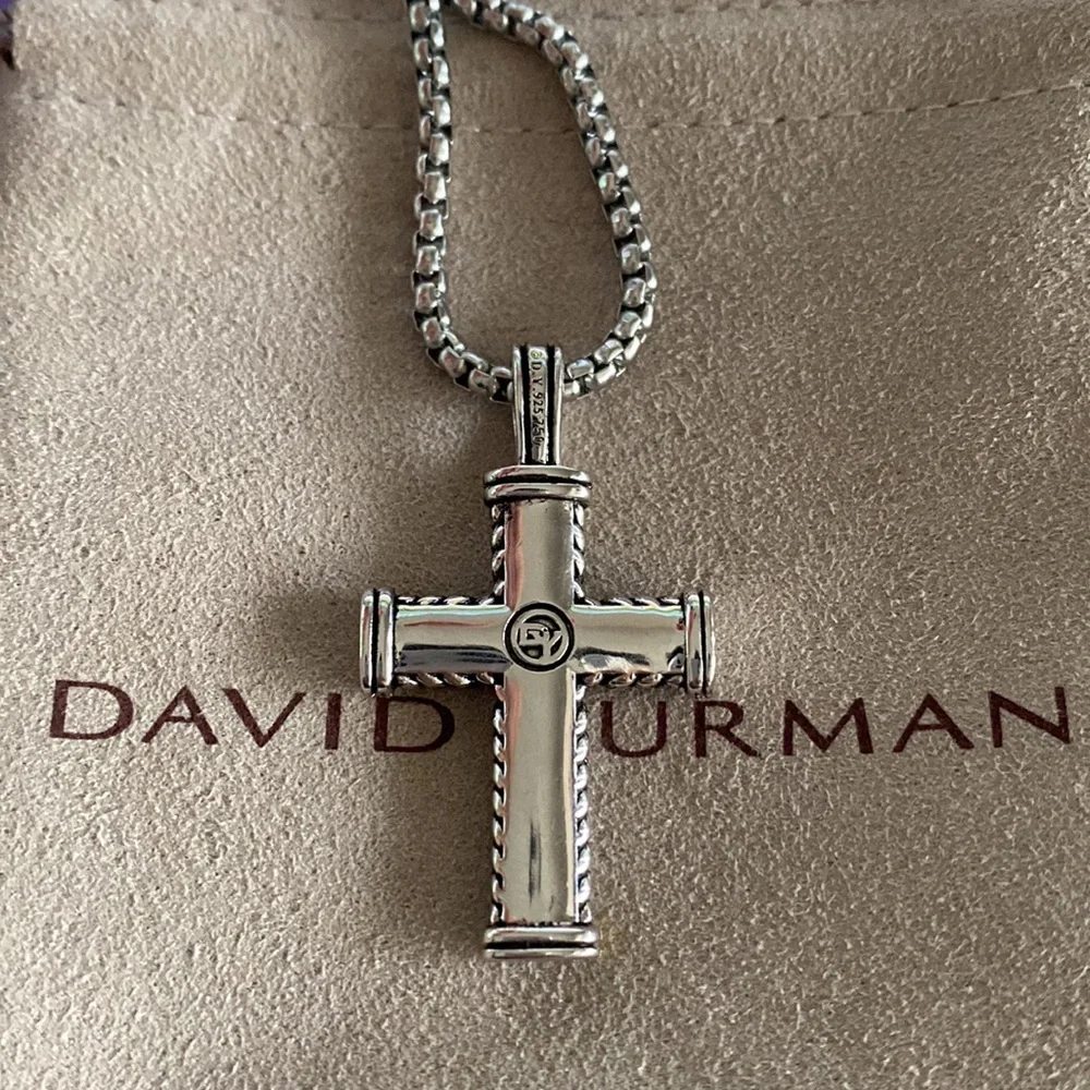 David Yurman Silver Cross Pendant Necklace with Cable Detailing - Picture 2 of 4